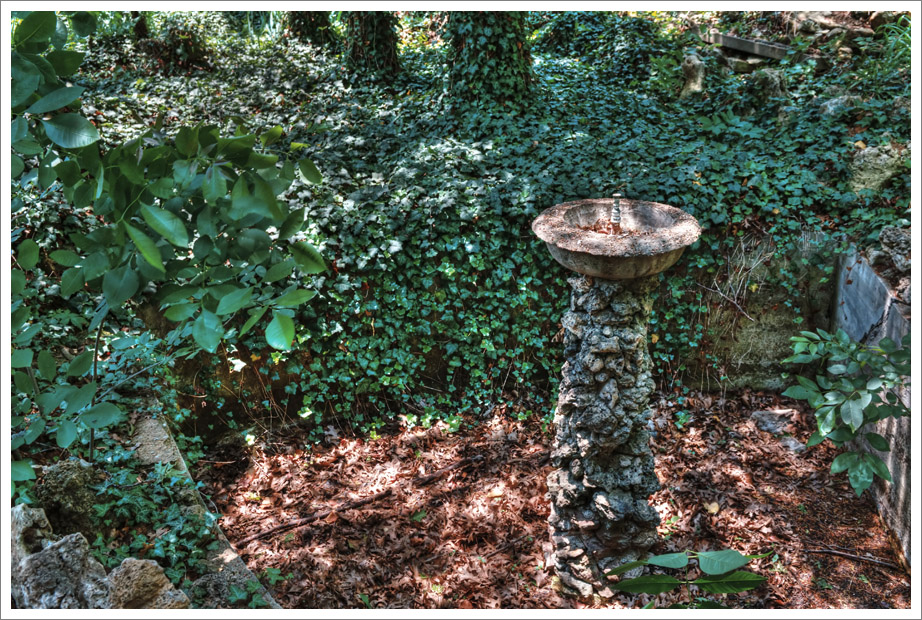 Secret Garden #5 – Dry Fountain