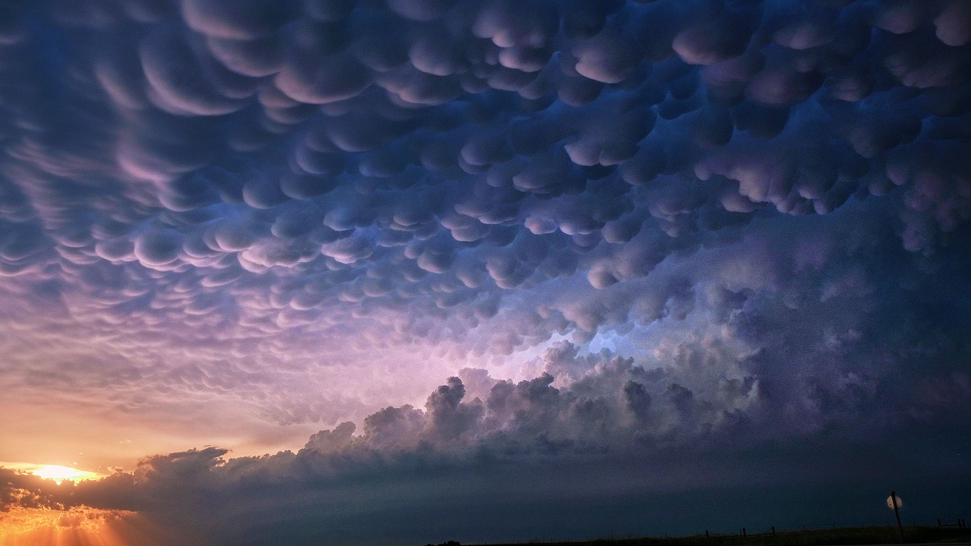 Mammatus Clouds